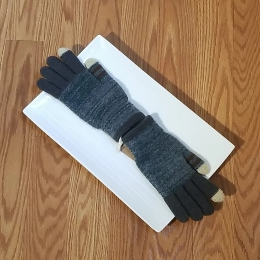 Look by M gloves‎ new with tags